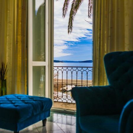 Holiday Home Obrov Каштела Екстер'єр фото