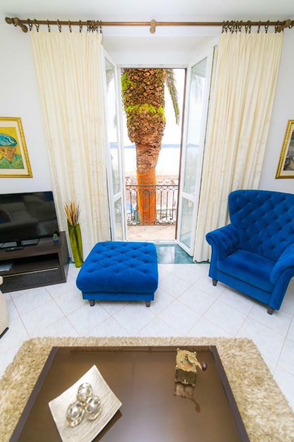 Holiday Home Obrov Каштела Екстер'єр фото
